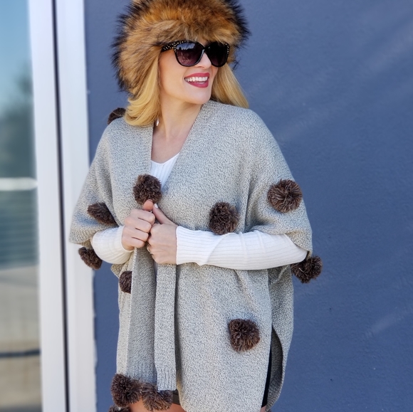 Tan Pom Pom Wrap - Picture 5 of 10